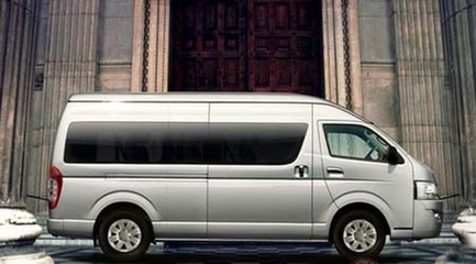 開創空間新時代 九龍商務車全新登陸安徽，專用汽車銷售引領行業風尚